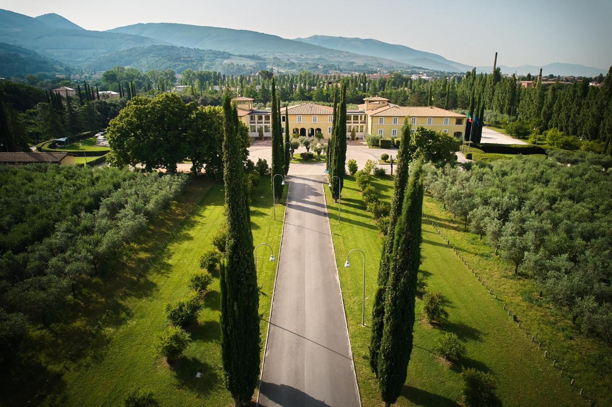 Delfina Palace Hotel Foligno Eksteriør billede